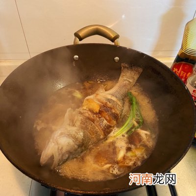 暖冬这道红烧鲈鱼暖胃暖身又暖心 鲈鱼的做法