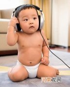 怎样帮助宝宝发展听觉