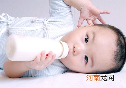 用牛奶喂养的婴儿腹泻时咋办