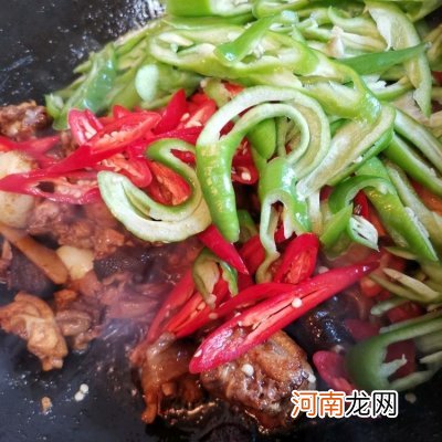 一定要收藏的小炒鸡肉 炒鸡肉怎么炒好吃