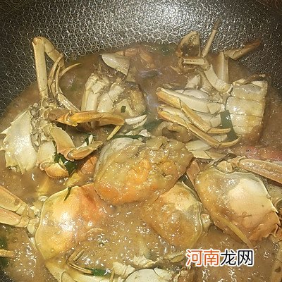 葱香螃蟹五分钟就能上桌的美食 大闸蟹吃法