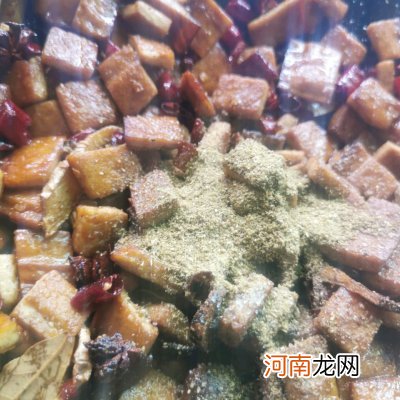 这道麻辣豆腐干一吃就上瘾 豆干的做法