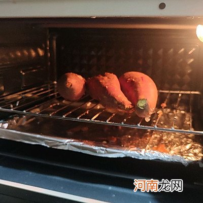 香甜软糯的烤番薯做法 番薯怎么做才好吃
