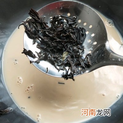 超简单的快手菜焦糖奶茶 奶茶咋样做