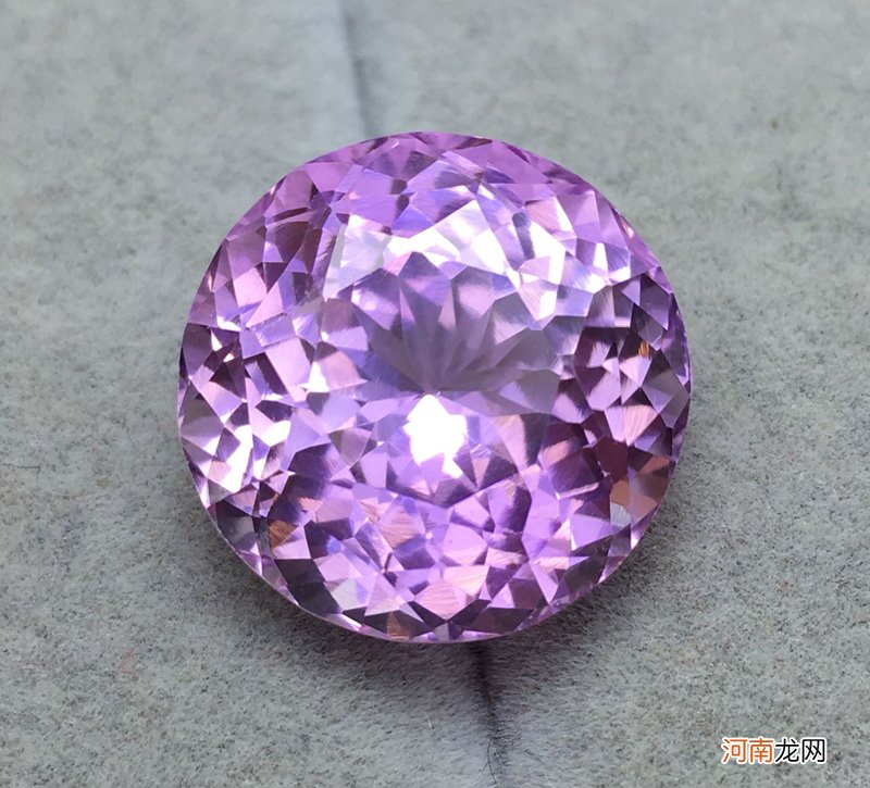 紫宝石和紫水晶的区别