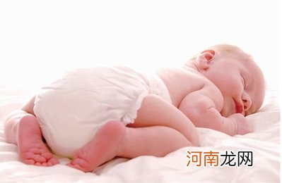 孩子睡眠不能只用一种姿势