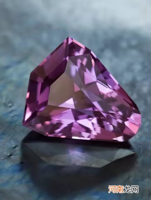 神秘梦幻天然紫色宝石集锦 紫色宝石有哪些