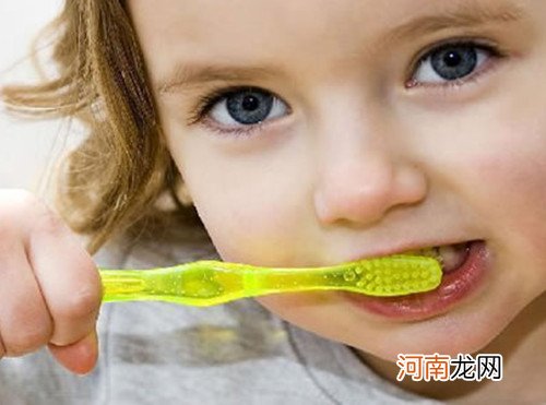 保护孩子牙齿应远离六大坏习惯