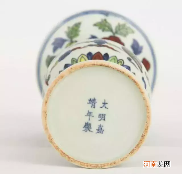 明代瓷器底足特征特点