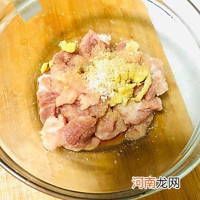 懒人版干炸里脊这么做特别好吃 小里脊肉怎么做好吃