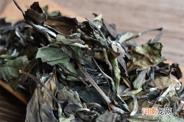 白茶茶汤滋味薄，寡淡如水，是因为新茶的缘故吗？