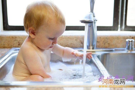 驱蚊花露水含农药 夏季防蚊虫怎么做才安全?