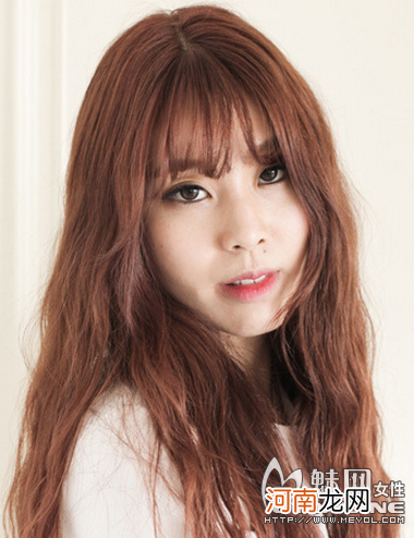 韩式女生空气刘海发型 时尚甜美首选发型