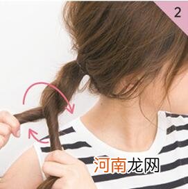 韩式盘发发饰 简单气质发型扎法图解