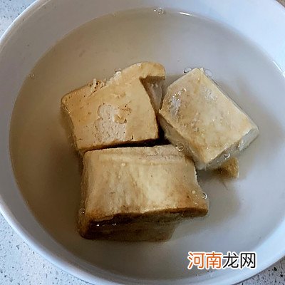 简单易做的湖南特色之霉豆腐 怎么做霉豆腐家庭做法