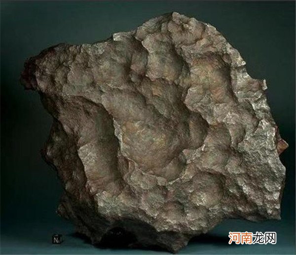 全面介绍陨石的分类 关于铁陨石的分类