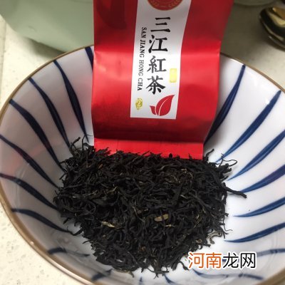 超简单的快手菜秋天的第一杯奶茶 怎样做奶茶