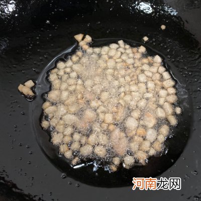 超简单又好味的炸酱面 炸酱面怎样做