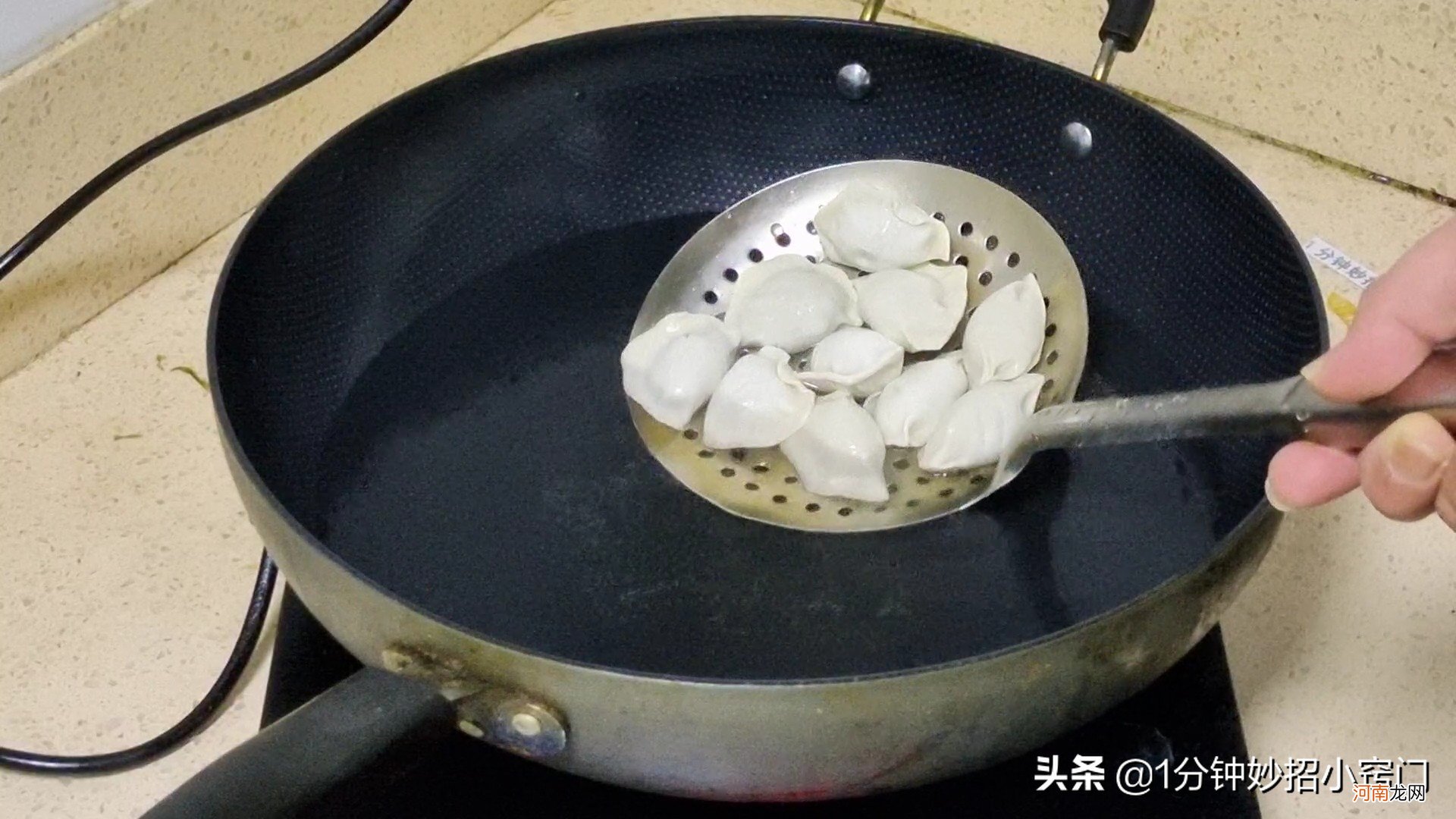 冷水锅还是开水锅 咸鸭蛋是冷水锅还是开水锅