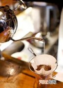 如何制作一杯假手冲咖啡 如何制作一杯手冲咖啡？
