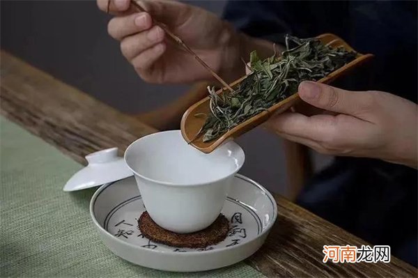 白茶国标的鲜香醇爽 白茶是风味标准是什么？