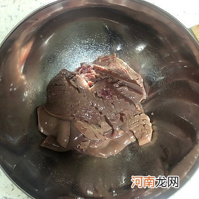 火爆腰花最诱人 猪腰要怎么做