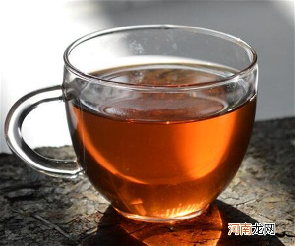 黑茶功效与作用  黑茶利尿解毒、降低烟酒毒害