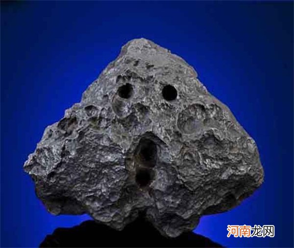 陨石在掉落到地面上之前都是小行星 小行星陨石