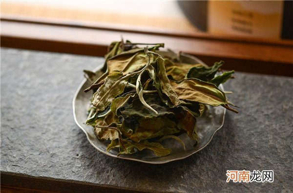 适度饮白茶才是关键 白茶虽好不宜饮浓茶