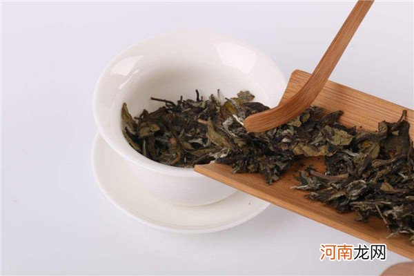 评判白茶好坏的标准 白茶为什么是六大茶类中最甜的？