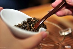 听听老茶客的经验之谈 红茶有保质期吗