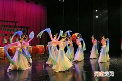 汉代舞蹈的艺术特征 汉代舞蹈的艺术特征是