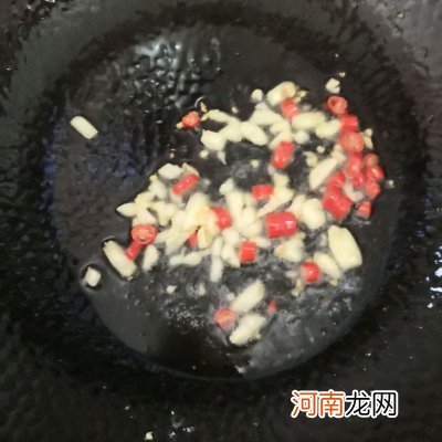 脆爽莴笋片 莴苣菜