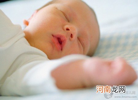 宝宝睡觉不喜欢盖被子是什么原因