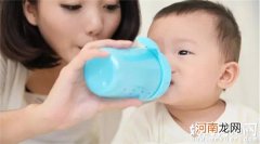 宝宝不爱喝水怎么办 养成良好的饮水习惯是关键