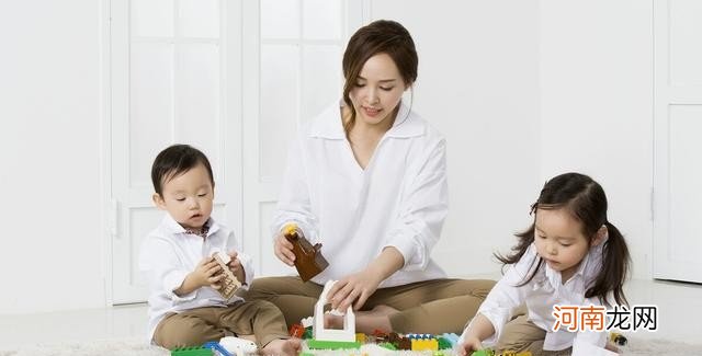 如何对宝宝进行早教呢 0-3个月宝宝早教训练重点