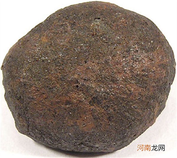 陨石重量足以成为鉴别陨石的重要标准 陨石的重量