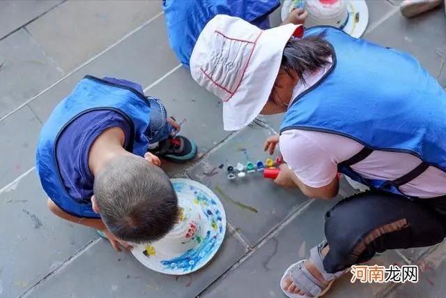 要想解决孩子沉迷手机的问题，你必须要做到这3步，少一步都不行