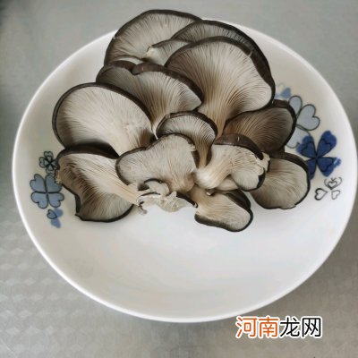 吃完渣都不剩的炸蘑菇 蘑菇的家常做法