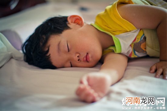 宝宝午睡时间越长真的越好吗 宝宝午睡的最佳时间是多少