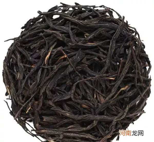 存新茶喝老茶 黑茶之新茶与老茶的区别