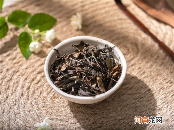 正宗的福鼎老白茶 茶友们所热捧的老白茶究竟是什么？