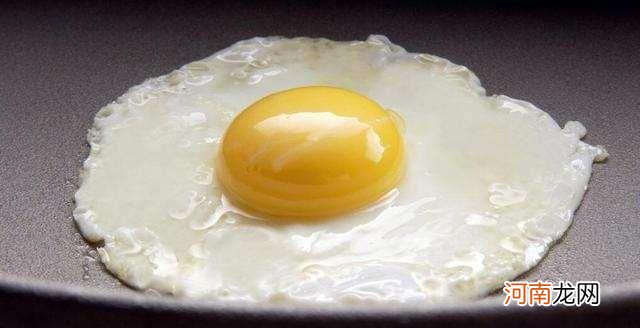 鸡蛋蛋黄跟橡皮似的
