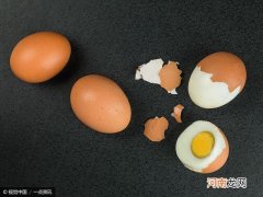 熟蛋黄为什么会变黑
