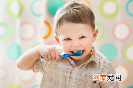 父母怎样给孩子选合适的牙刷