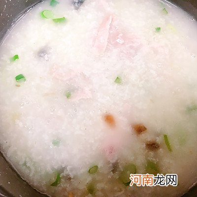 电饭煲皮蛋粥家常做法