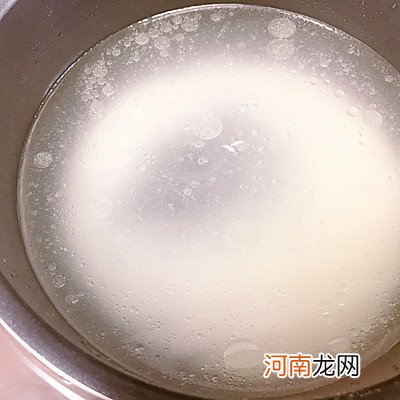 电饭煲皮蛋粥家常做法