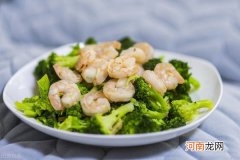 西兰花炒虾仁 儿童补钙食谱家常做法