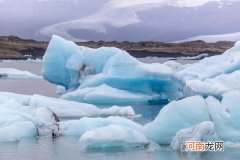 著名的冰湖赛马发源地是 著名的冰湖赛马的发源地是?