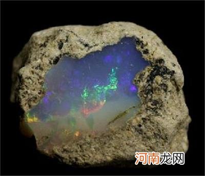 中国40种玉石详解 玉石种类名称大全